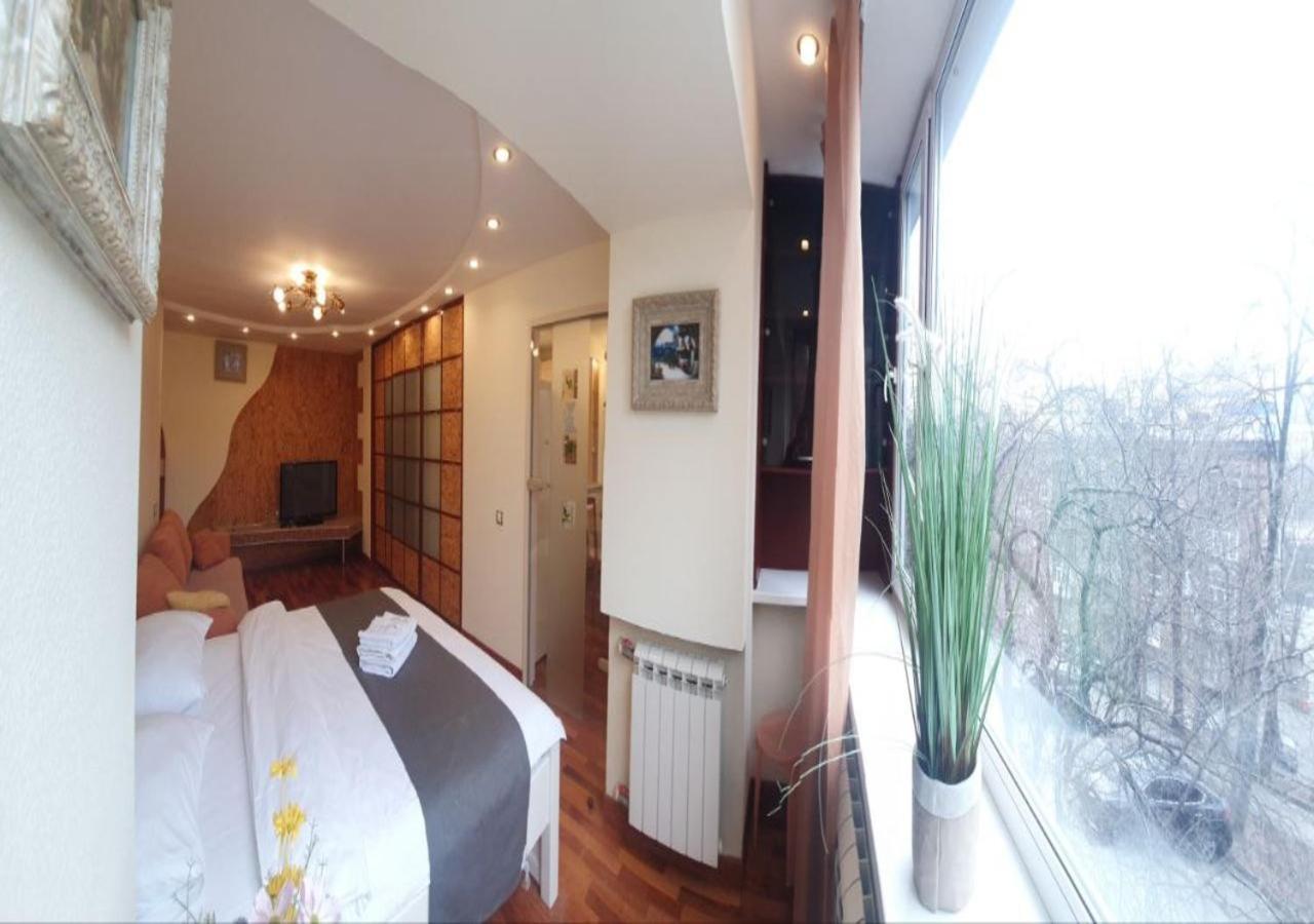 Apartment In Center