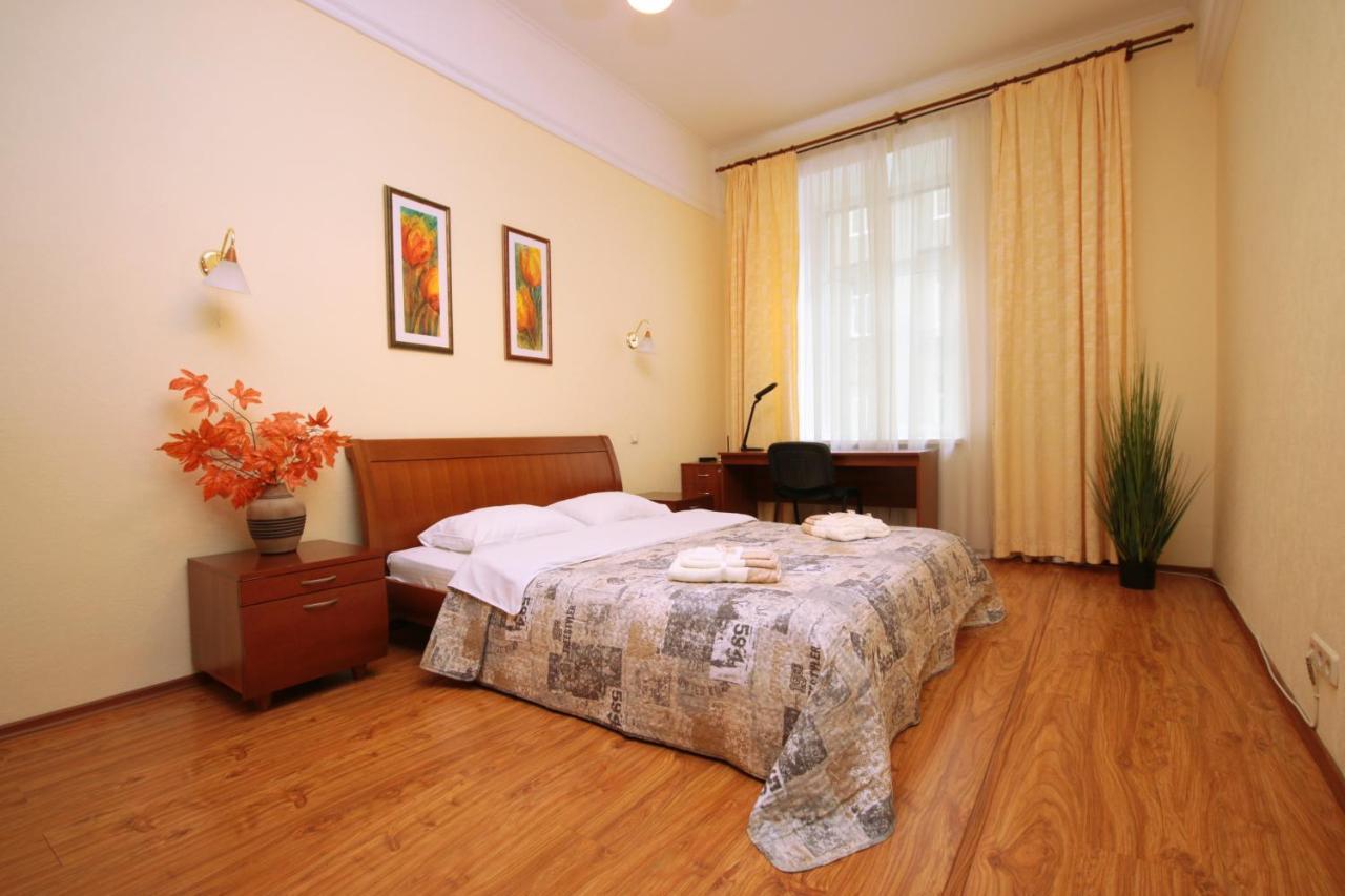 Apartment In Center