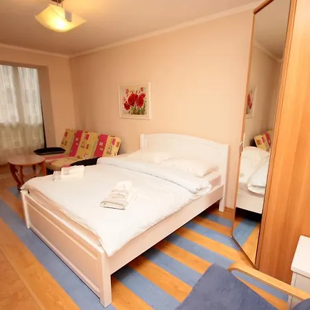 Inn Home Apartments In Kiev Center Exterior foto