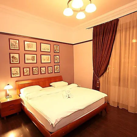 Inn Home Apartments In Kiev Center Exterior foto