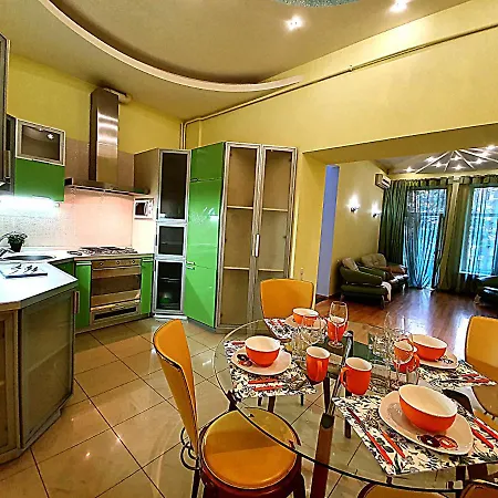 Inn Home Apartments In Kiev Center Exterior foto