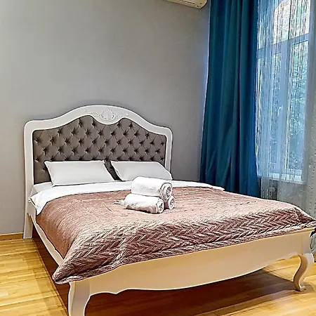 Inn Home Apartments In Kiev Center Exterior foto